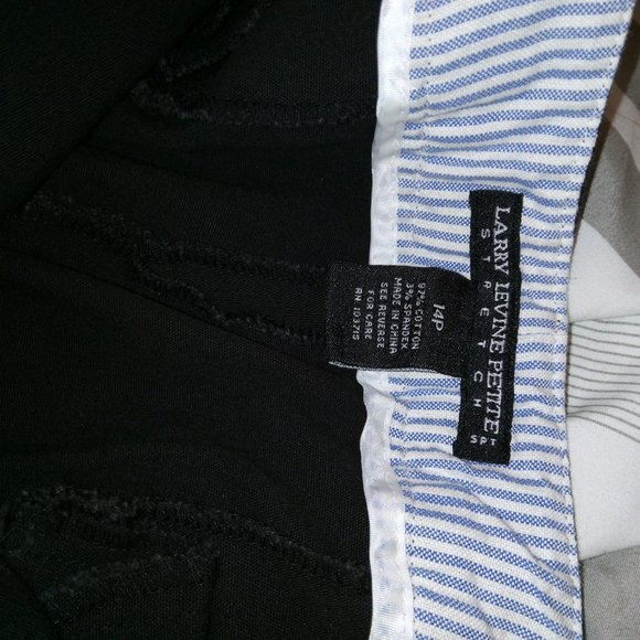 Larry Levine petite knee pants - Picture 2 of 2